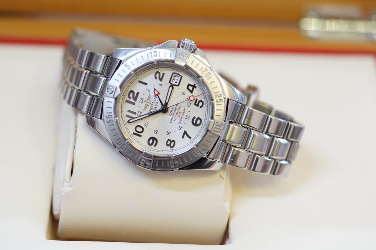 Breitling Colt GMT Chronometer A32350 (4)