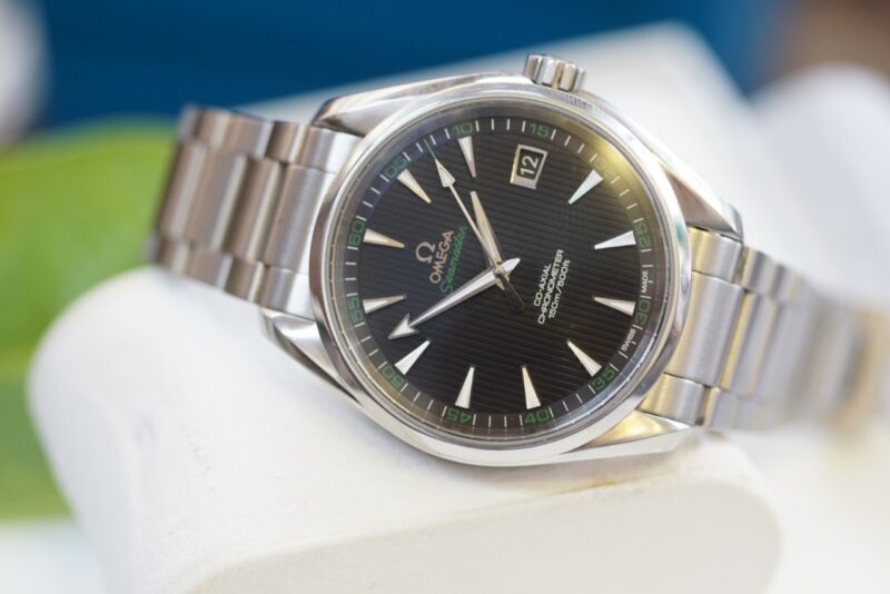 dong-ho-Omega-seamaster-co-axial-chronometer-85702894-so-xanh-cu-chinh-hang-3