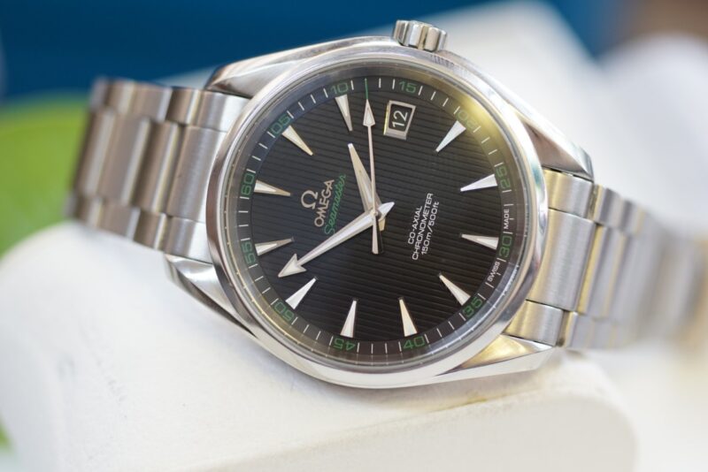 dong-ho-Omega-seamaster-co-axial-chronometer-85702894-so-xanh-cu-chinh-hang-8