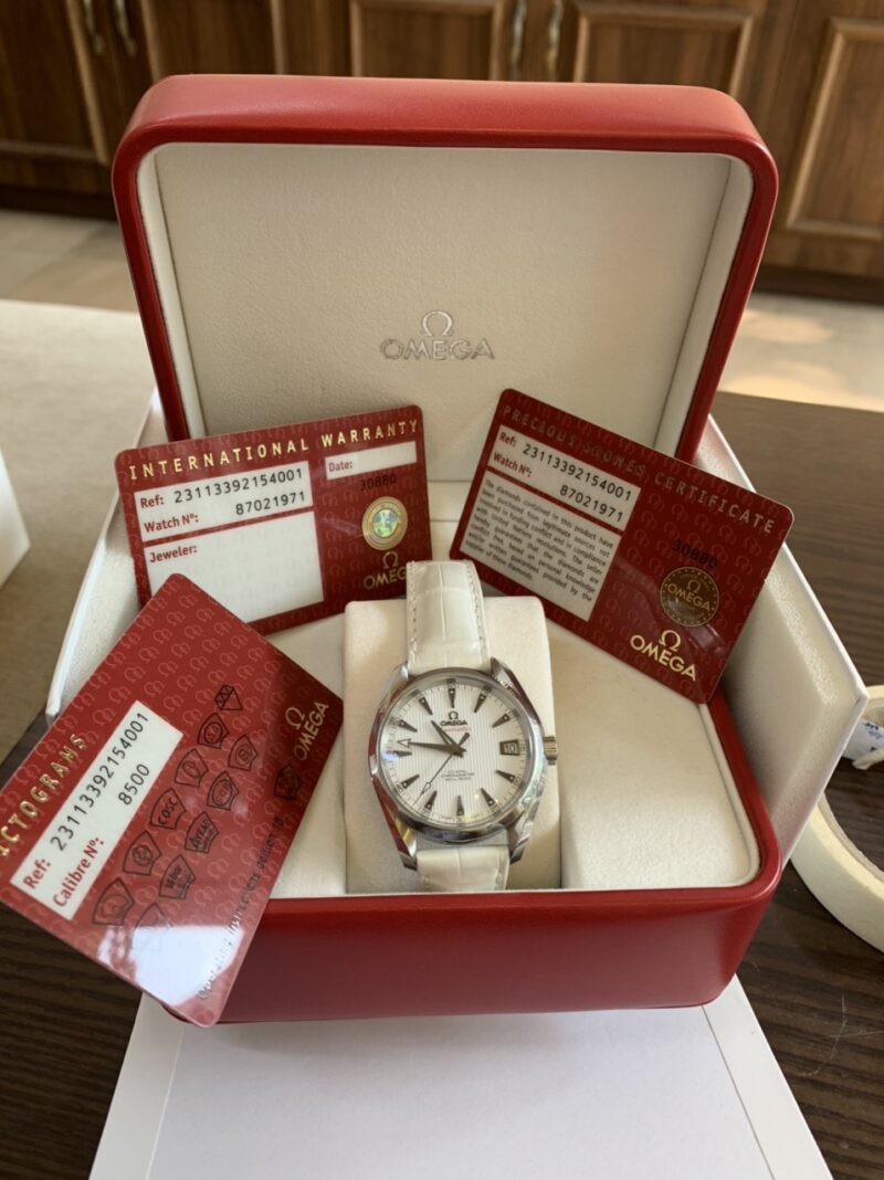 dong-ho-Omega-Seamaster-Aqua-Terra-150M-Co-Axial-cu-chinh-hang-day-da-mau-trang-8