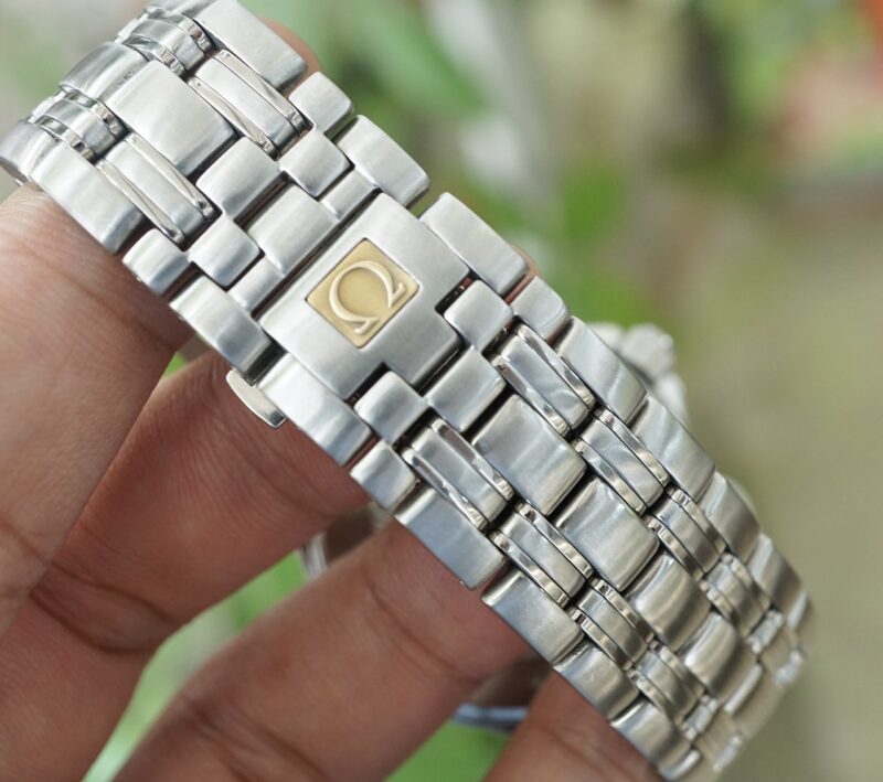 dong-ho-cu-chinh-hang-Omega-seamaster-GMT-41.5-mm-8