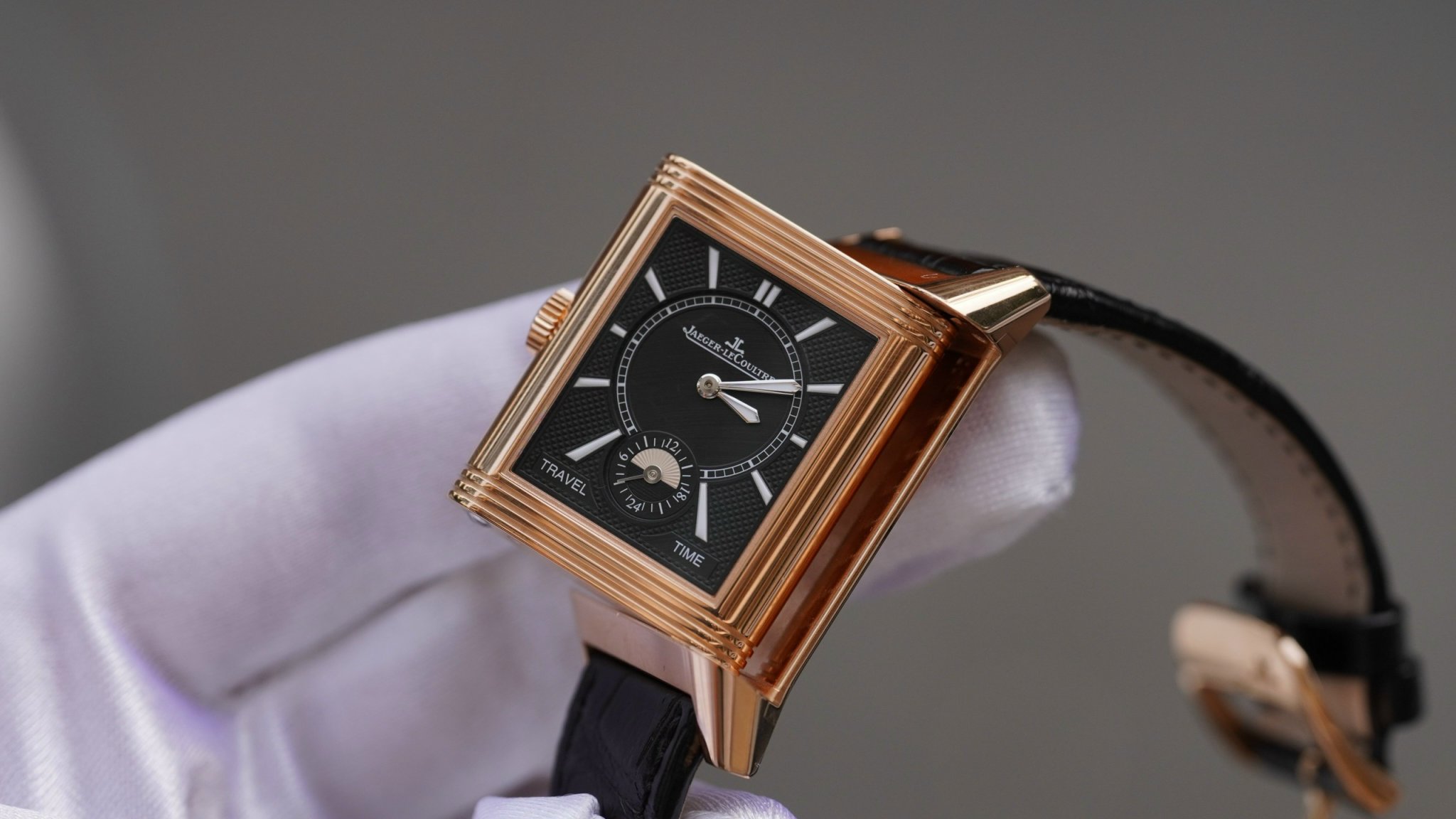 Jaeger-lecoultre reverso classic large duoface small seconds silver dial men's watch Jaeger-lecoultre reverso classic large duoface small seconds silver dial men's watch