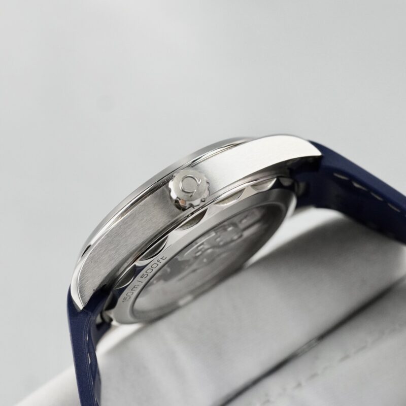 dong-ho-Omega-Seamaster-Aqua-terra-150m-Co-Axial-Master-Chronometer-41mm-22012412103001-4
