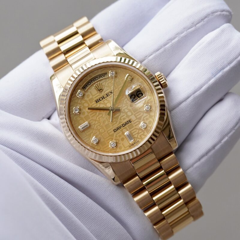 dong-ho-Rolex-Day-Date-118238-Mop-vi-tinh-36-mm-cu-chinh-hang-8