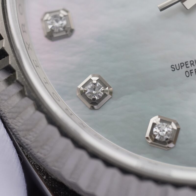 dong-ho-Rolex-Oyster-Perpetual-DateJust-126334-MOP-41mm-cu-chinh-hang-2