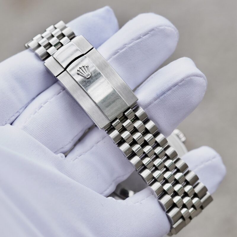 dong-ho-Rolex-Oyster-Perpetual-DateJust-126334-MOP-41mm-cu-chinh-hang-7