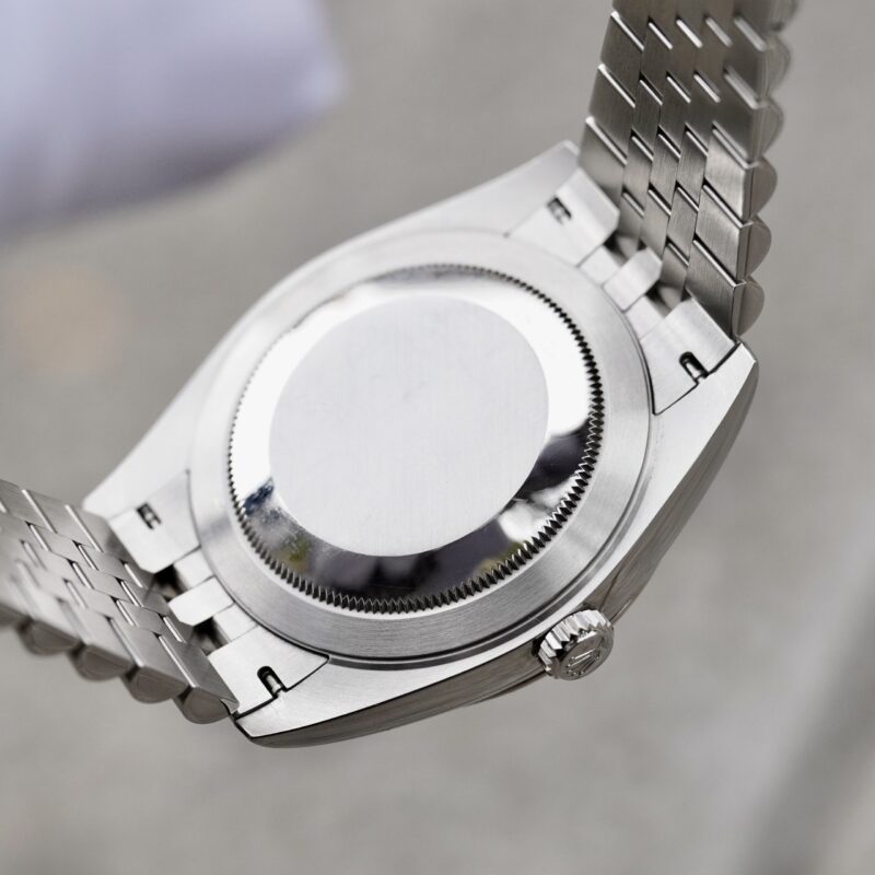 dong-ho-Rolex-Oyster-Perpetual-DateJust-126334-MOP-41mm-cu-chinh-hang-8
