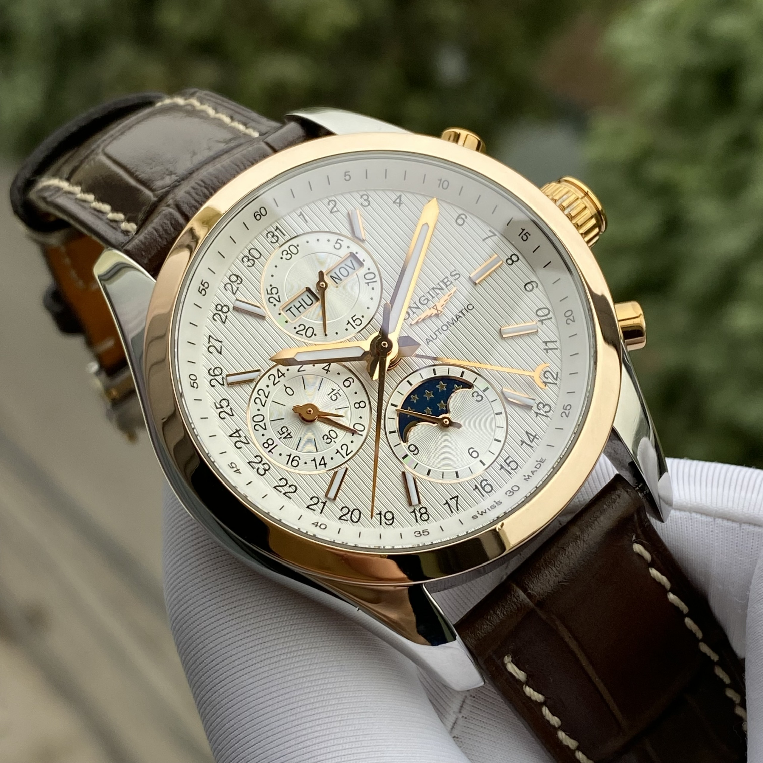 Longines Conquest Moonphase Chronograph Demi 18K L2.798.5.72.3 Longines Conquest Moonphase Chronograph Demi 18K L2.798.5.72.3