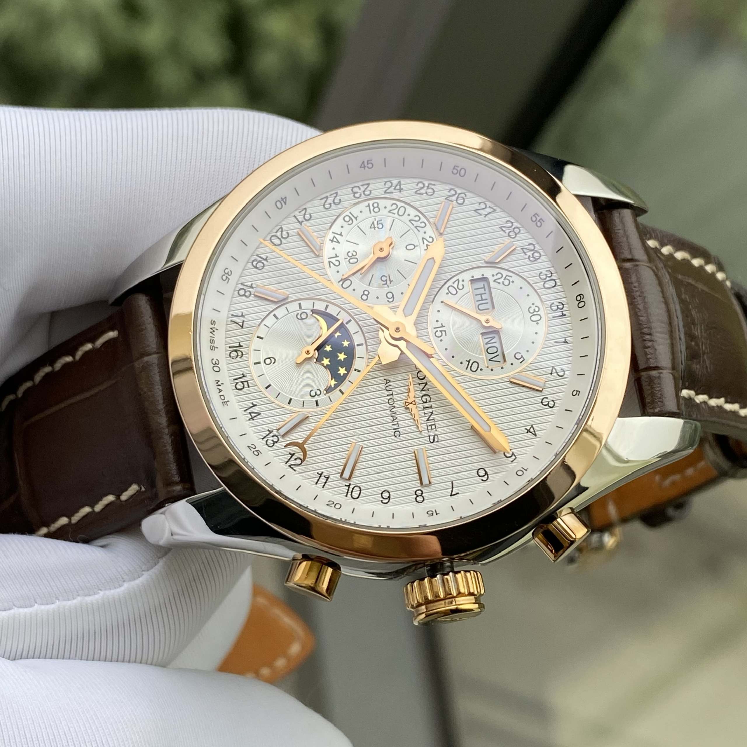 Longines Conquest Moonphase Chronograph Demi 18K L2.798.5.72.3 Longines Conquest Moonphase Chronograph Demi 18K L2.798.5.72.3