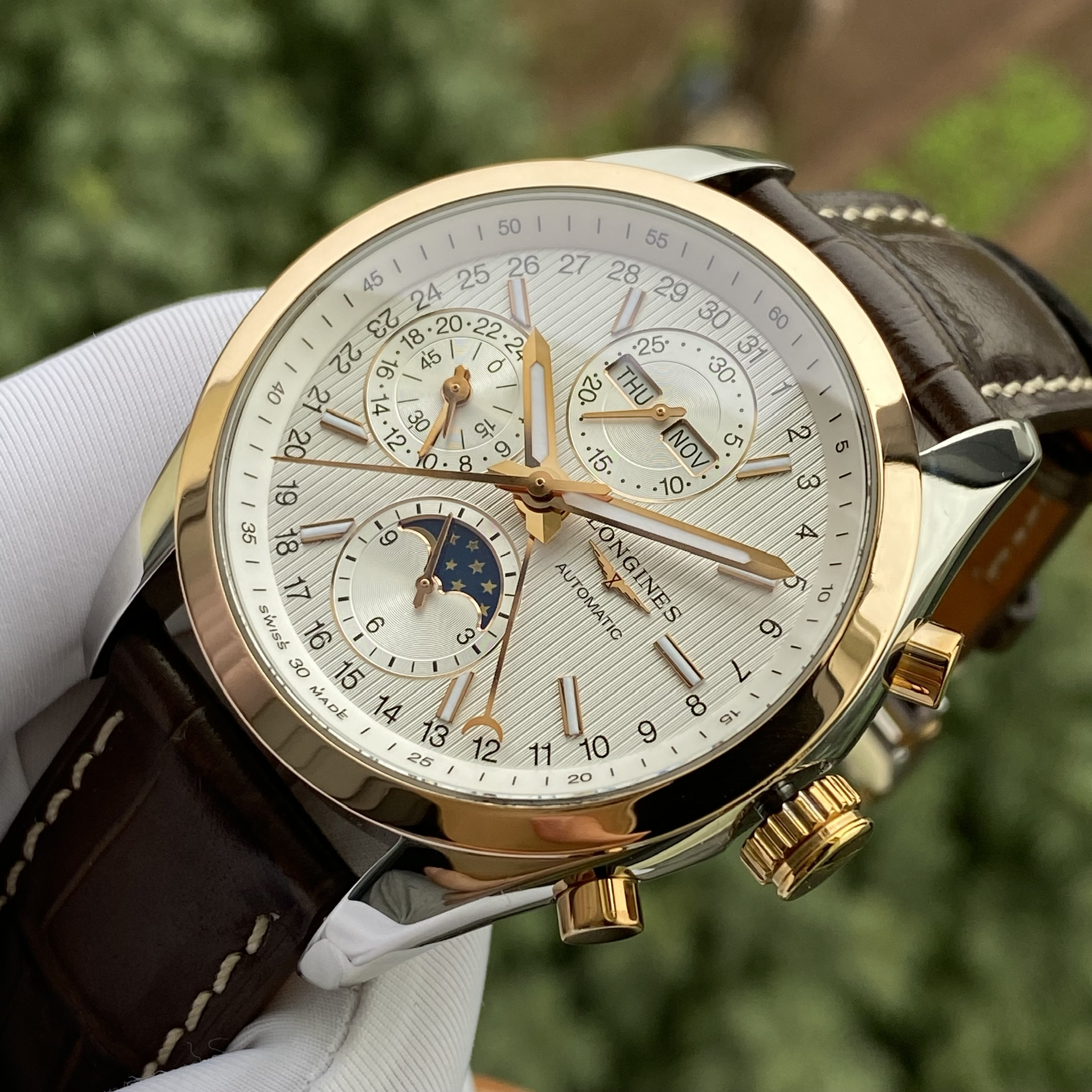 Longines Conquest Moonphase Chronograph Demi 18K L2.798.5.72.3 Longines Conquest Moonphase Chronograph Demi 18K L2.798.5.72.3