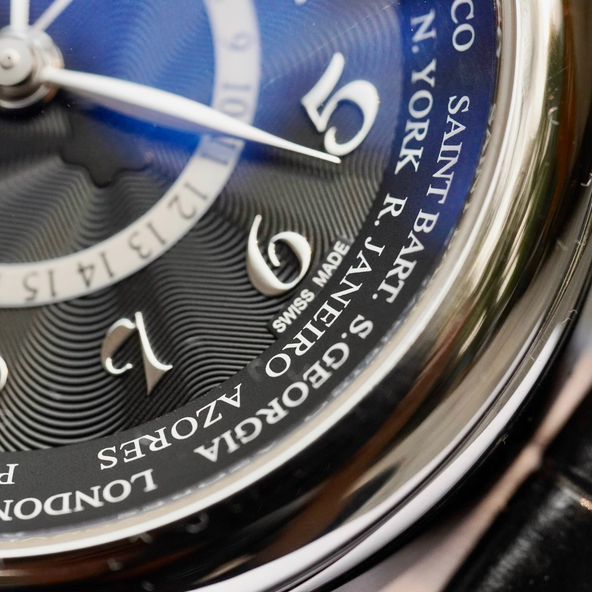 Montblanc Star Traditional Collection World - Time GMT Montblanc Star Traditional Collection World - Time GMT