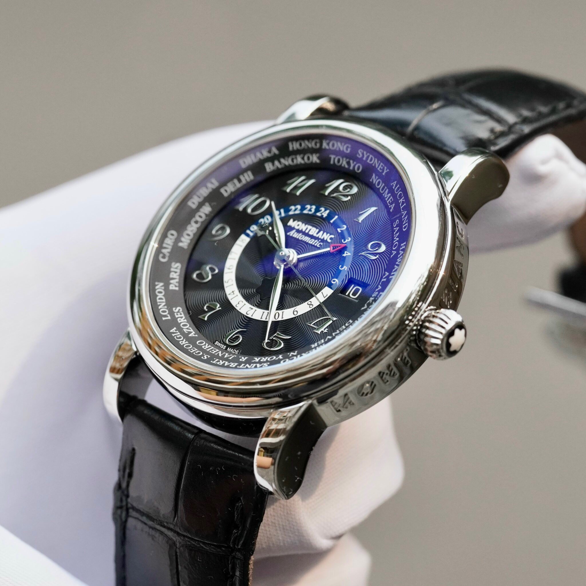 Montblanc Star Traditional Collection World - Time GMT Montblanc Star Traditional Collection World - Time GMT