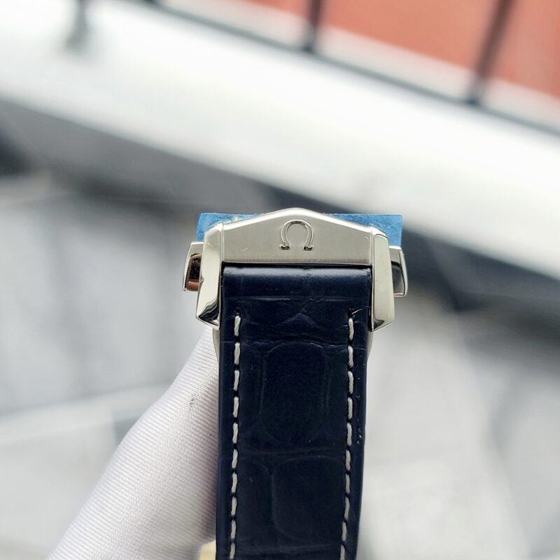 dong-ho-Omega-Aqua-Terra-Seamaster-Co-Axial-Blue-220.13.38.20.03.001-cu-chinh-hang-8