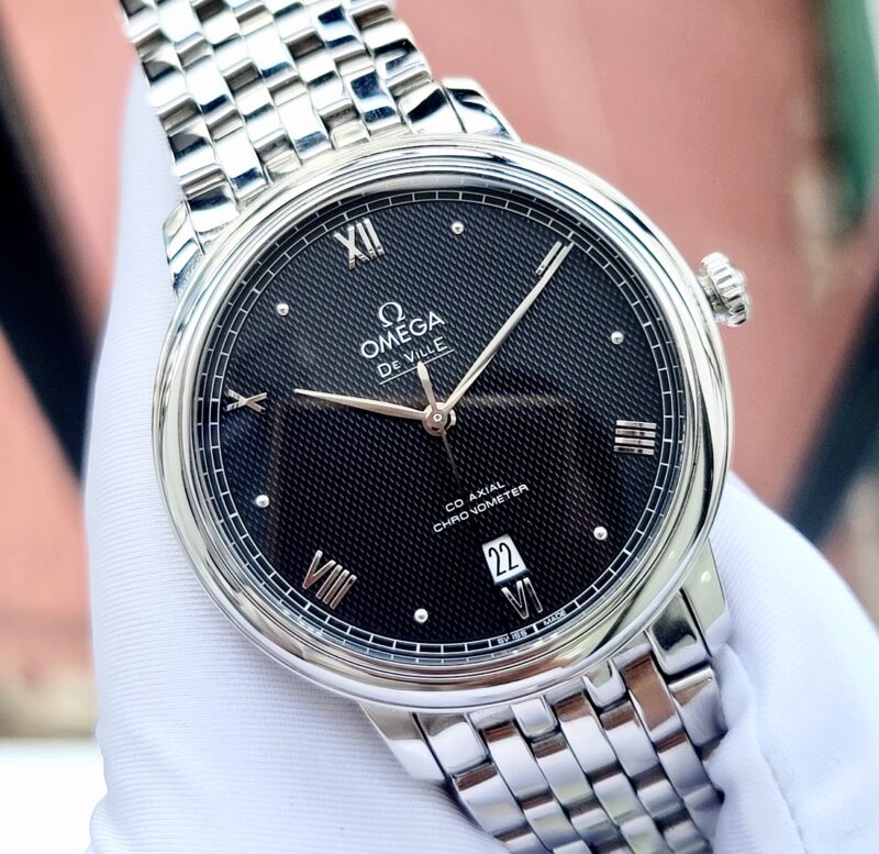 dong-ho-Omega-deville-prestige-co-axial-39.5mm-424.10.40.20.02.004-cu-chinh-hang-4