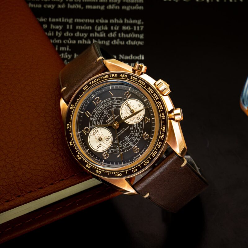 dong-ho-cu-Omega-Speedmaster-Chronoscope-Bronze-Gold-43mm-Co-Axial-Master-Chronometer-Chronograph-329.92.43.51.10.001-3