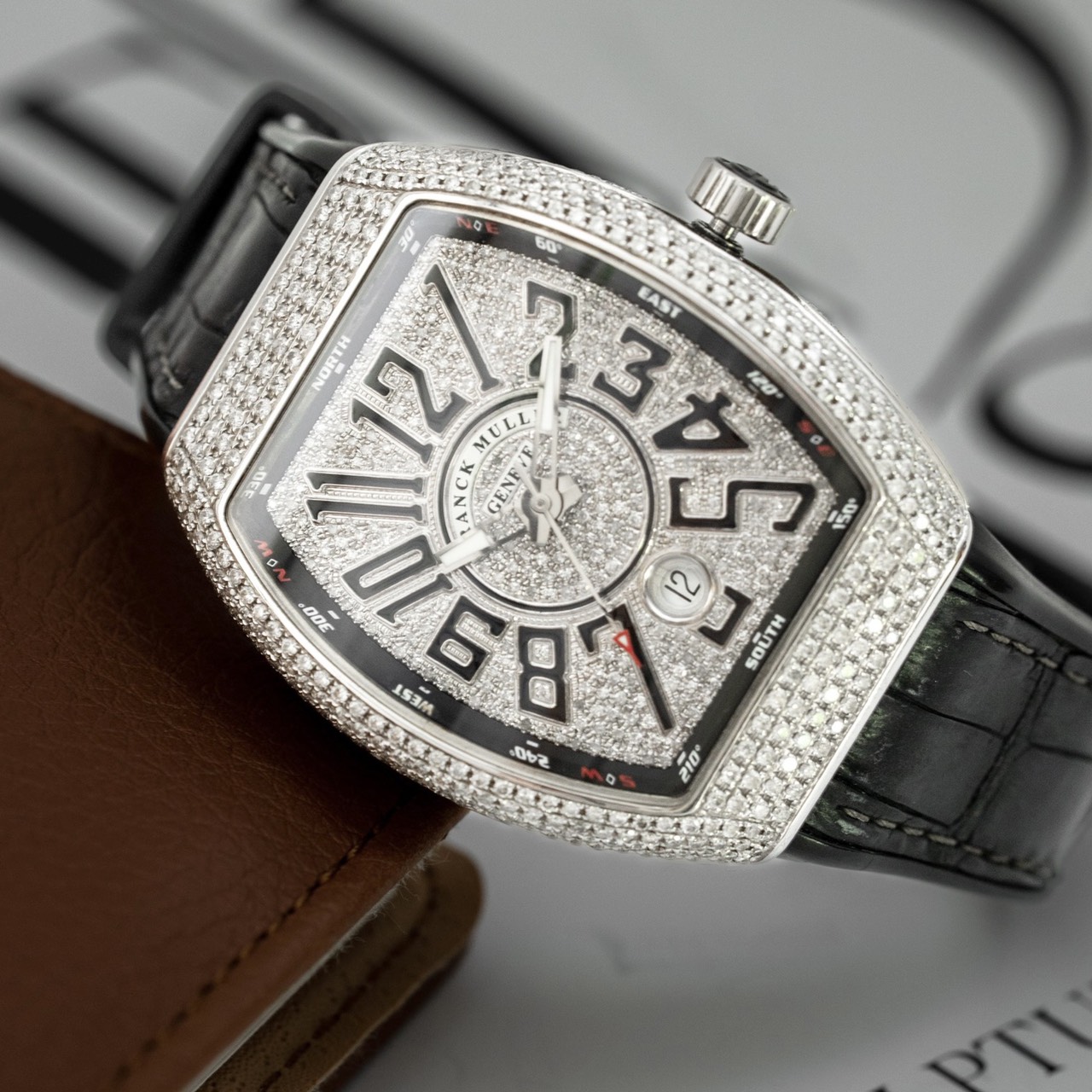 z4522925401825_8c8d6dbc45f998028c7855bafea02a7f Franck Muller V41 full Diamond