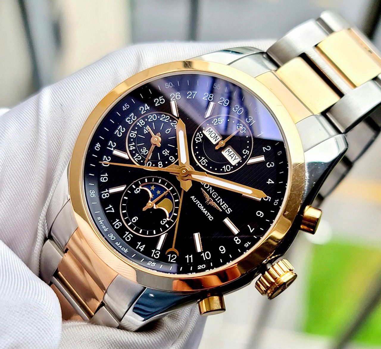 z4570769240971_b654e5f96ff690aec3bc780af399c0a8 Đồng hồ Longines Conquest Chronograph Complete Calendar L2.798.5.52.7 rose gold niềng đúc 18k Cũ Chính Hãng