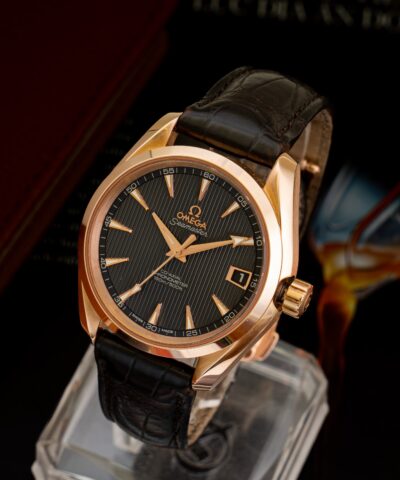 Đồng hồ Omega Seamaster Aqua Terra Chronometer vàng 18k 231.53.39.21.06.001 Cũ Chính Hãng