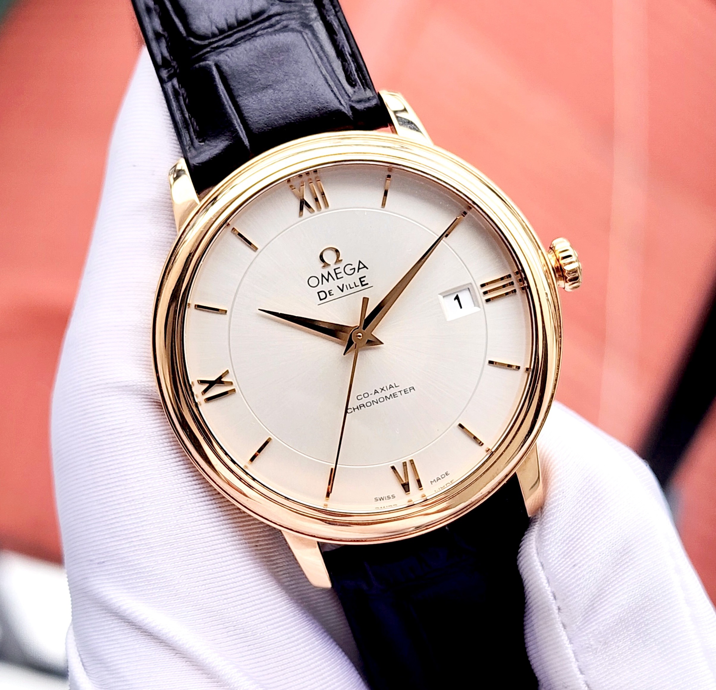 z4577423711416_d9d53ebdc7be2fb4a54253681e416483 Đồng Hồ Omega Deville Prestige Co-Axial 424.53.40.20.02.001 Rose gold Cũ Chính Hãng