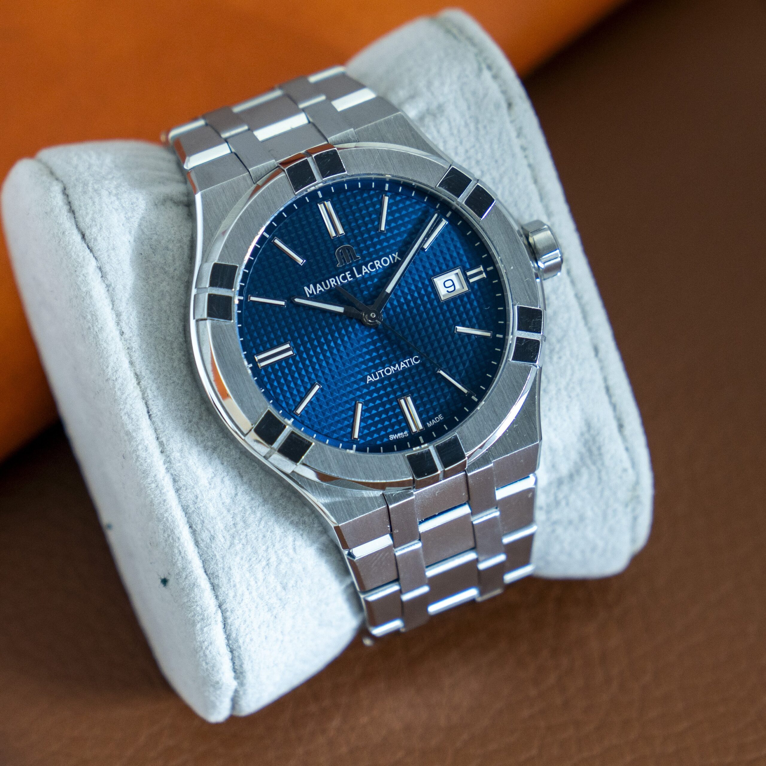 z4601332873046_44b88ac044b9ff6a6bf6c6e8aefbb25e Đồng Hồ Maurice Lacroix Aikon Blue 42mm AI6008-SS002-430-1 Cũ Chính Hãng