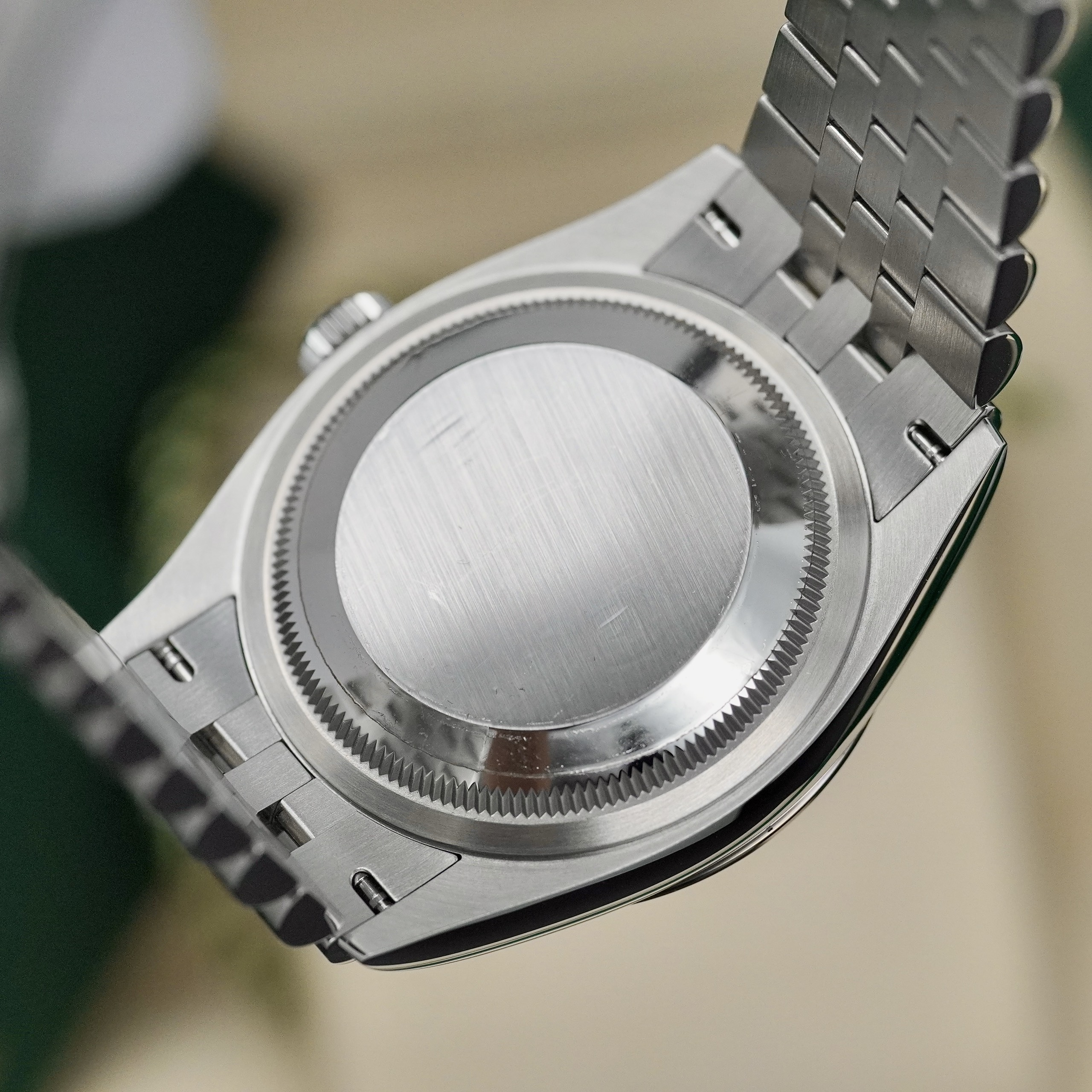 z4642341545606_ed0aba064a405cef4a8664a34091d398 Đồng Hồ Rolex Datejust 126234 Mặt Số Lá Cọ Màu Xanh Cũ