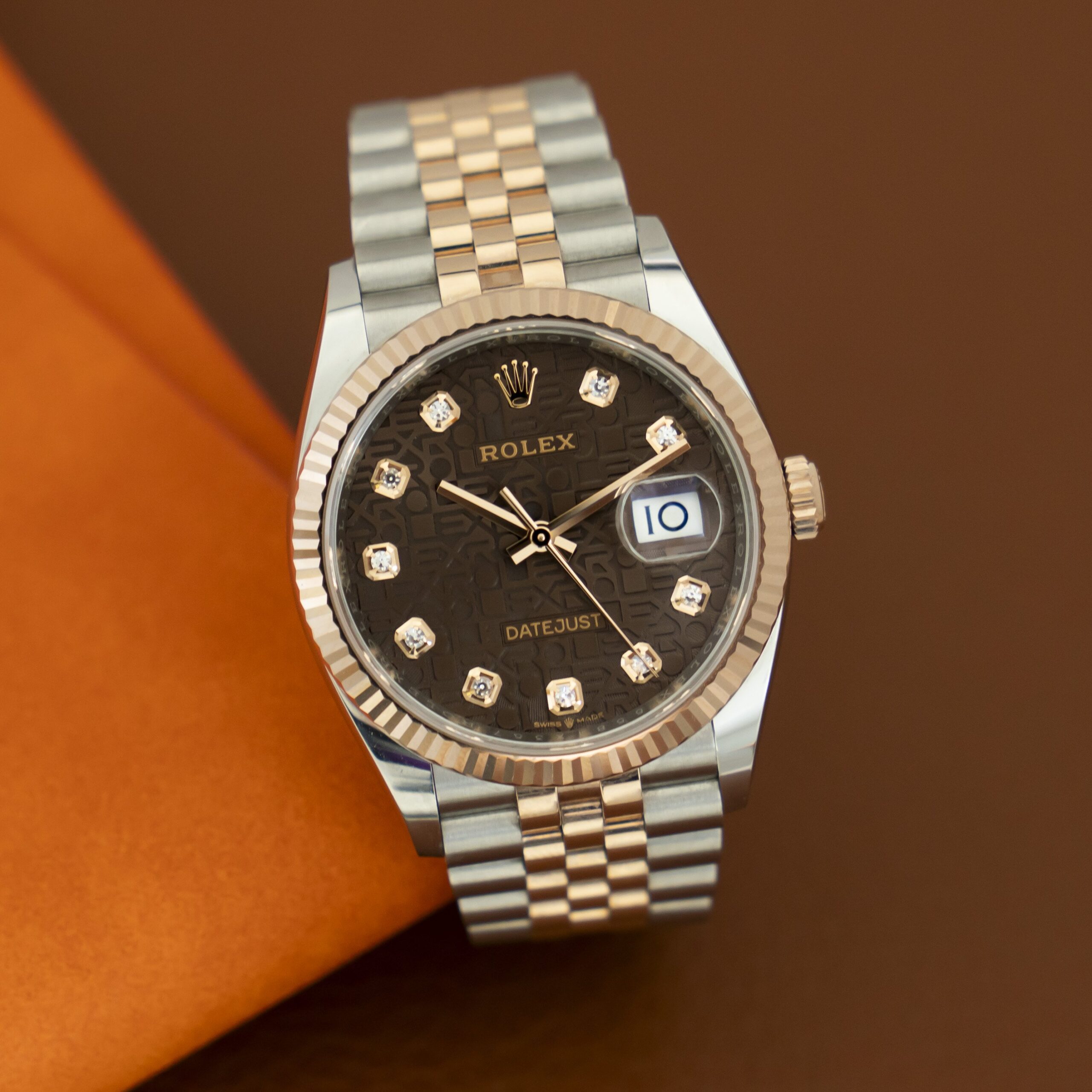 z4674796684526_f21c34fdd6480956d065d5e65f4f4201 Đồng Hồ Rolex Steel and Everose Rolesor Datejust Chocolate Dial – Jubilee 126231