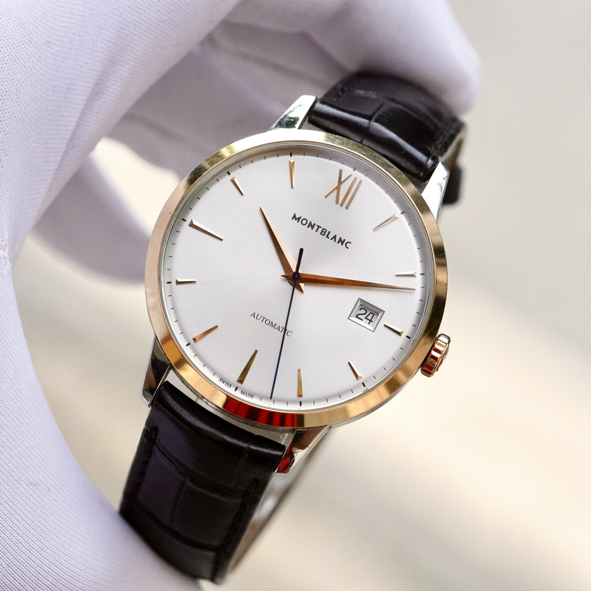 z4729487321144_675fb437c27af5e3be3f123beecaacaf Đồng Hồ Montblanc Heritage 111624 Spirit Date Cũ