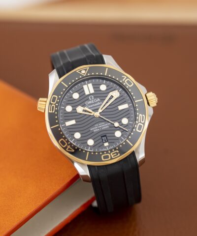 Đồng Hồ Omega Seamaster Co-Axial Master Chronometer 210.22.42.20.01.001 Cũ