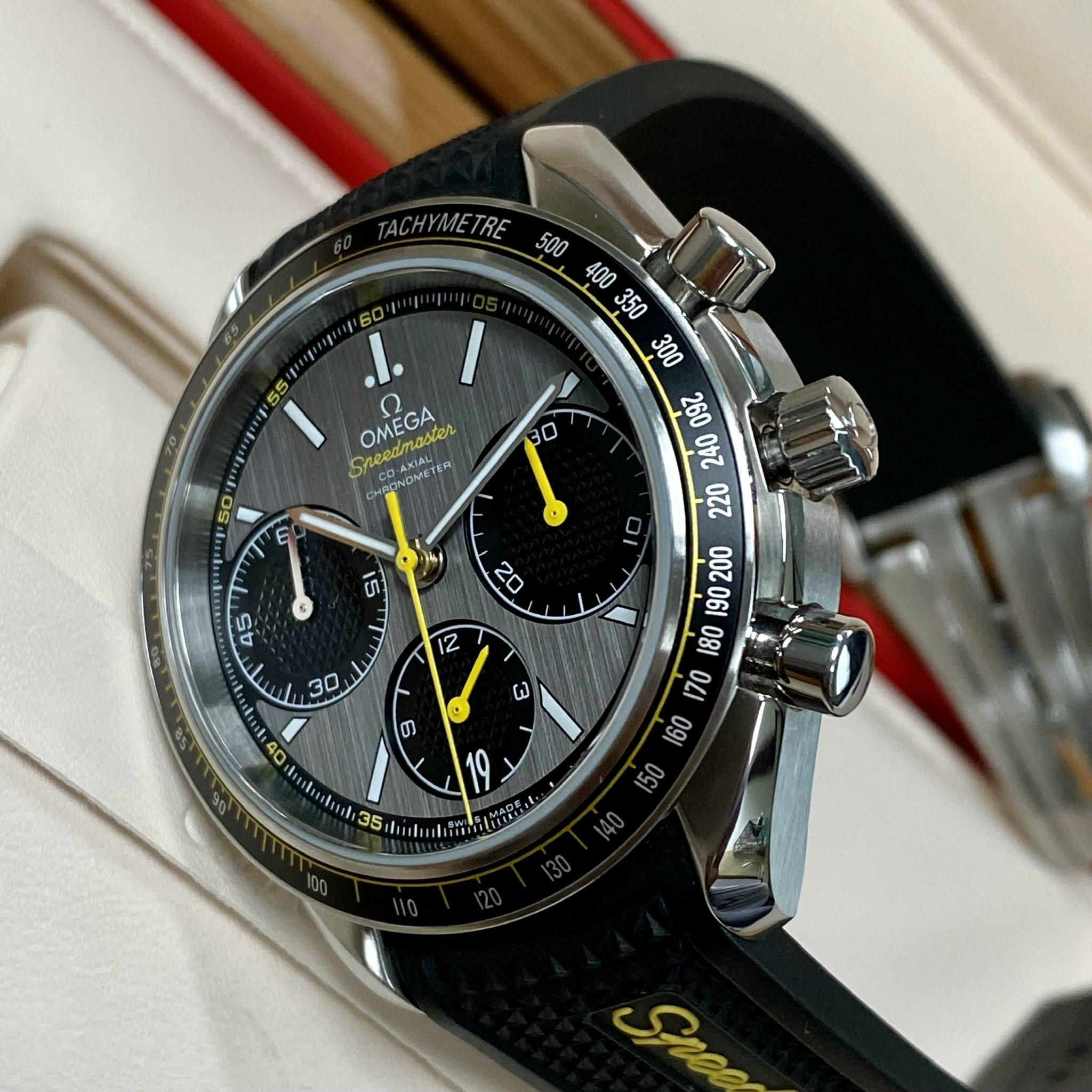 z4764687151242_b42f8206d527dfb4944592a972b520b5 Đồng Hồ OMEGA Speedmaster Racing Co-Axial 326.32.40.50.06.001 Cũ