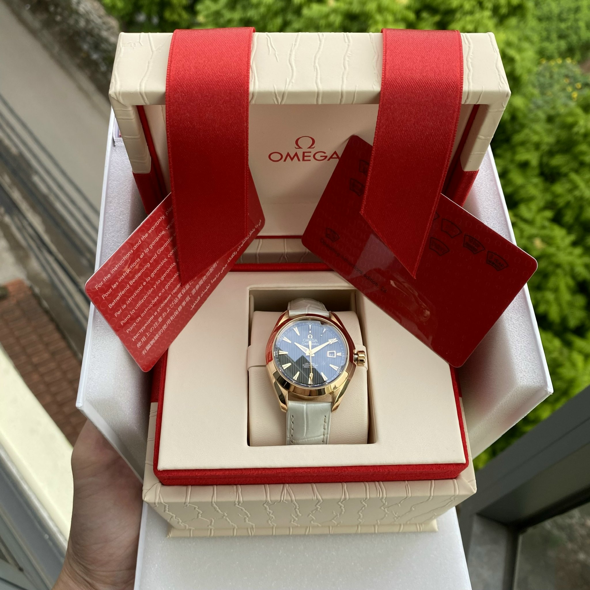 z4841654485579_9a386d61d4bbed0b861bb698ee092df4 Đồng Hồ Omega Aqua Terra 150m Master Co-Axial Soild Gold 18k 231.53.34.20.01.002 Cũ