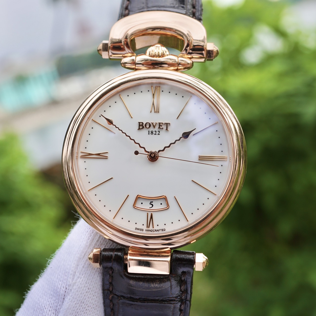 z4848496988233_057a4707ea34bc3cfd54af75a07c7607 Đồng Hồ BOVET CHATEAU DE MOTIERS COLLECTION MOTIERS RED GOLD HMS070 Cũ
