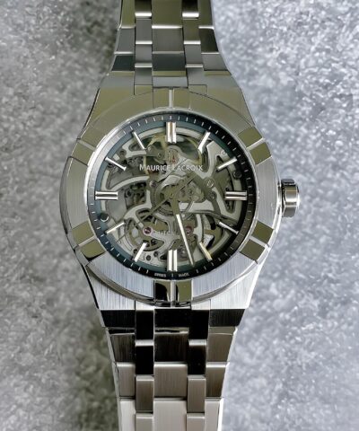 Đồng Hồ Maurice Lacroix Aikon Skeleton AI6007-SS002-030-1 Cũ
