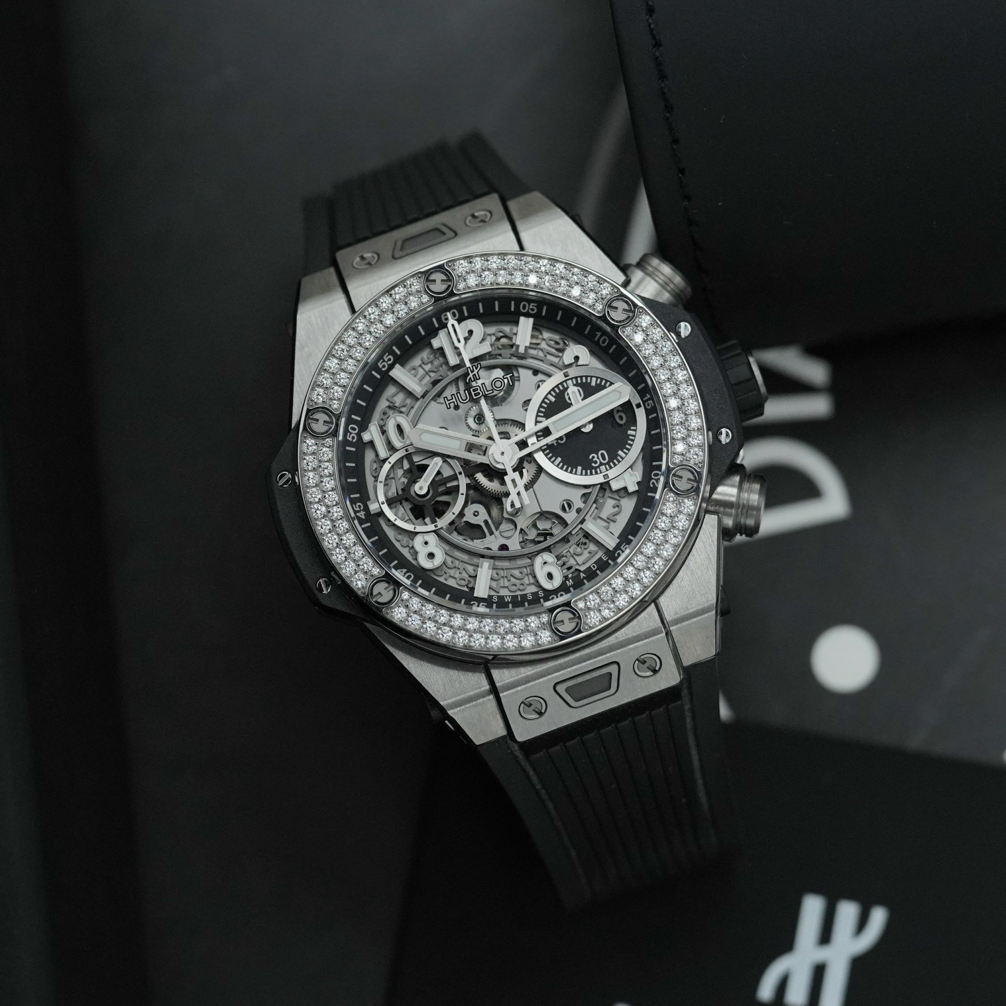 z4947498624463_74fc80f0c5f536e14cf2cac513f6ea9b (1) Đồng hồ Hublot Big Bang Unico 441.NX.1170.RX.1104 Cũ