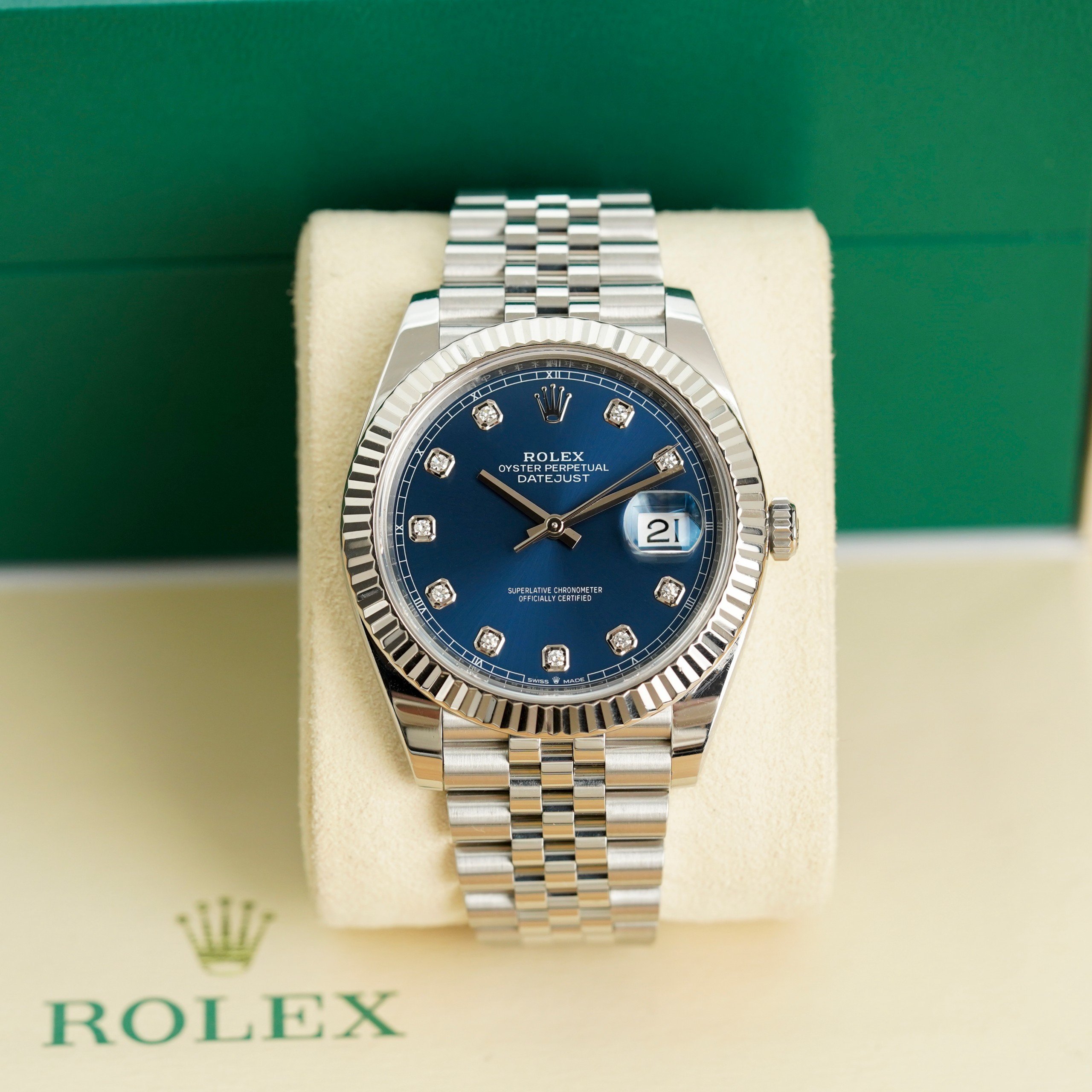 z5013232210280_36b0dbb72fdf1abce8d89e3254382a3d Đồng Hồ Rolex Datejust 126334 Mặt Số xanh Blue Cũ