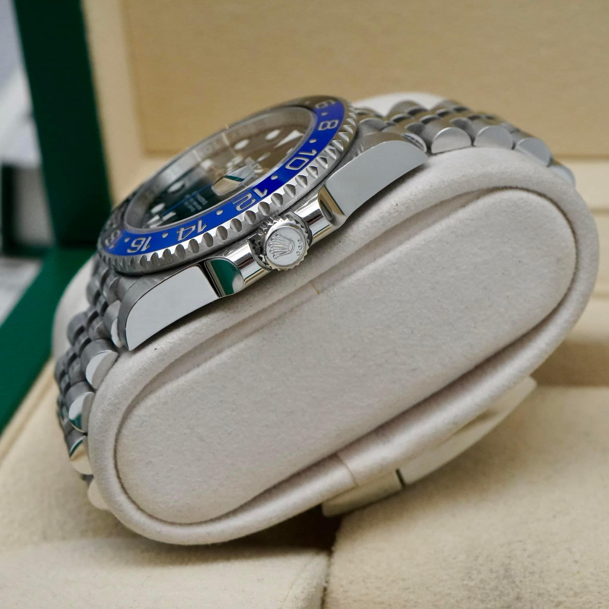 z5097967650369_d58b5b3a23a130ce5325d5d2507b9e16 Đồng hồ Rolex GMT-Master II 40mm 126710BLNR Batgirl