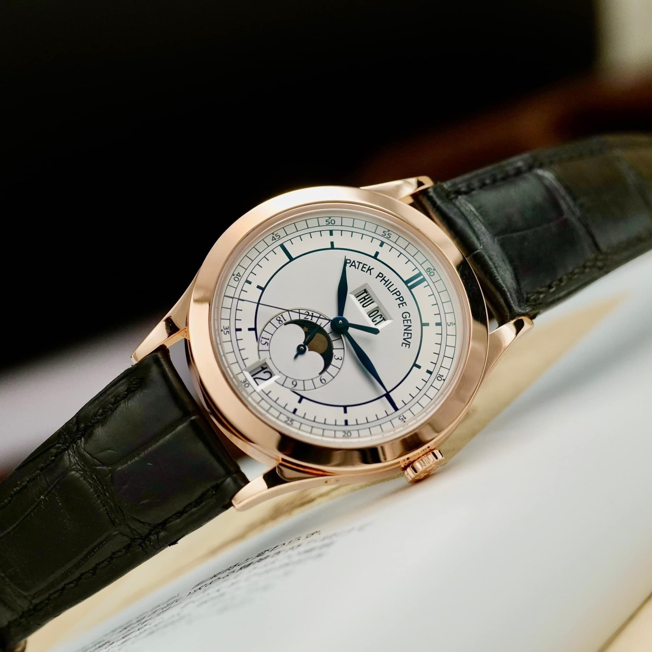 Đồng hồ Patek Philippe Annual Calendar 5396R-001 18k Rose Gold 39mm Onlywatch (6)