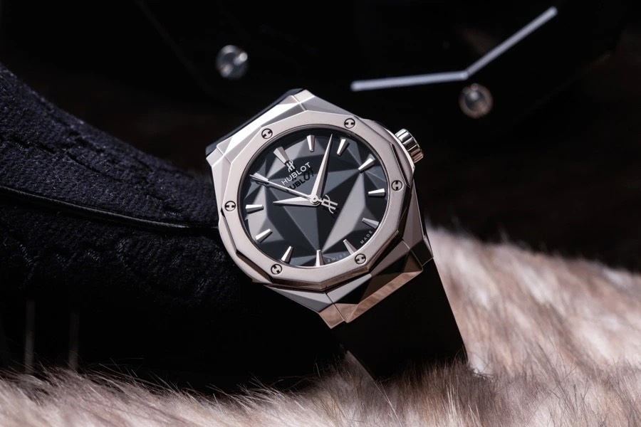 Hublot Classic Fusion 40mm 550.NS.1800.RX (2)