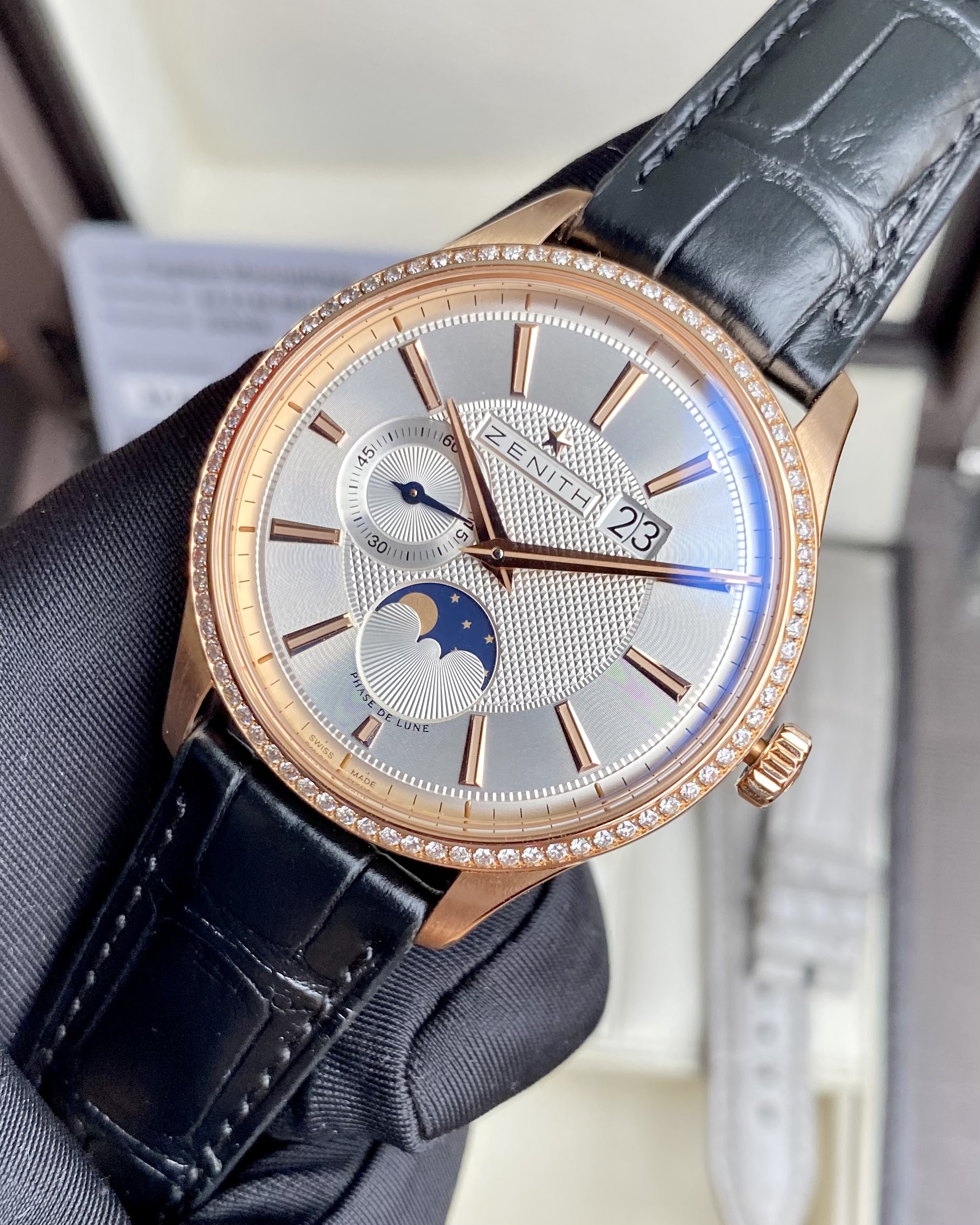 Zenith Captain Moonphase 22.2141.69101 (4)
