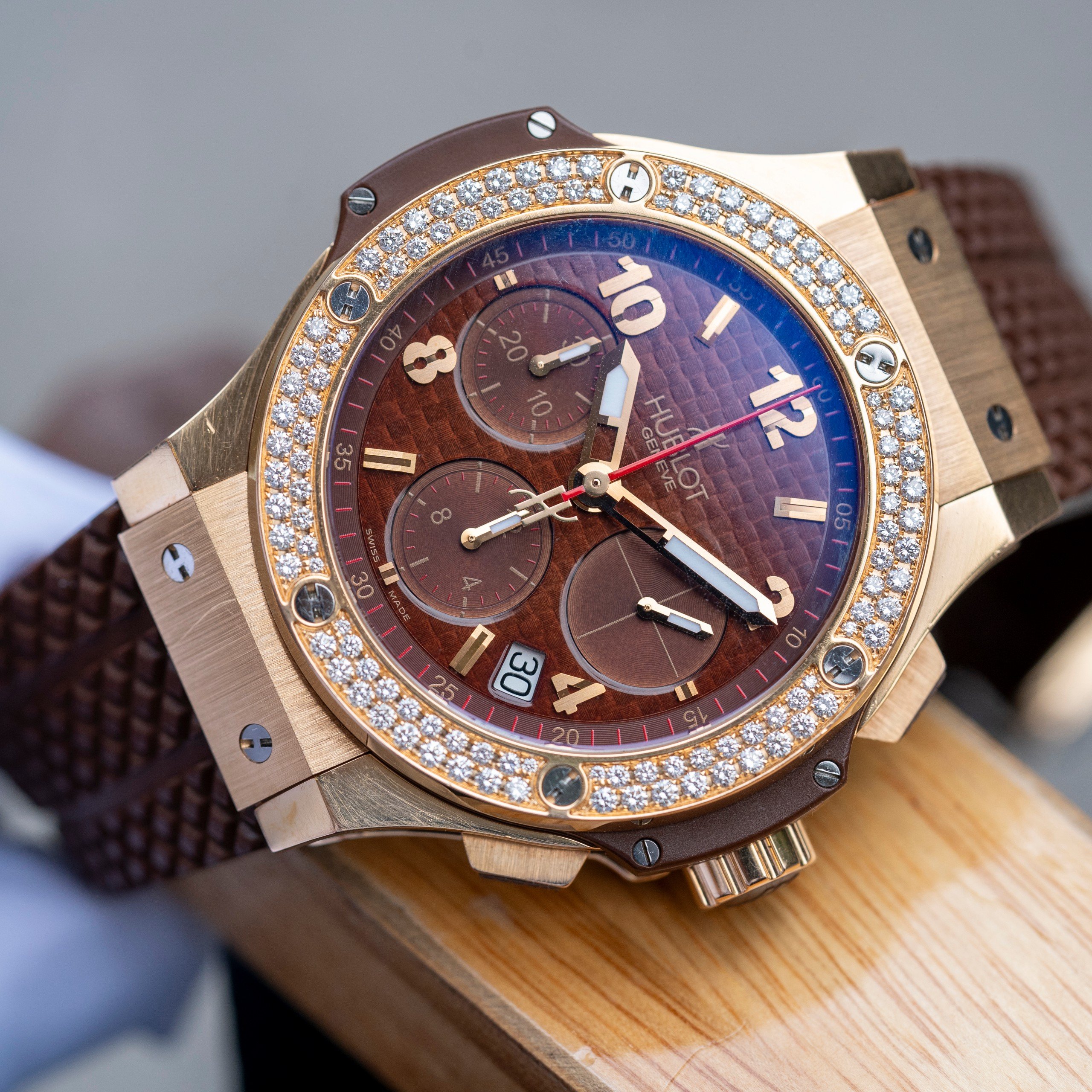 Hublot Big Bang Cappuccino 41mm King Gold 341.PC.1007.RX (10)
