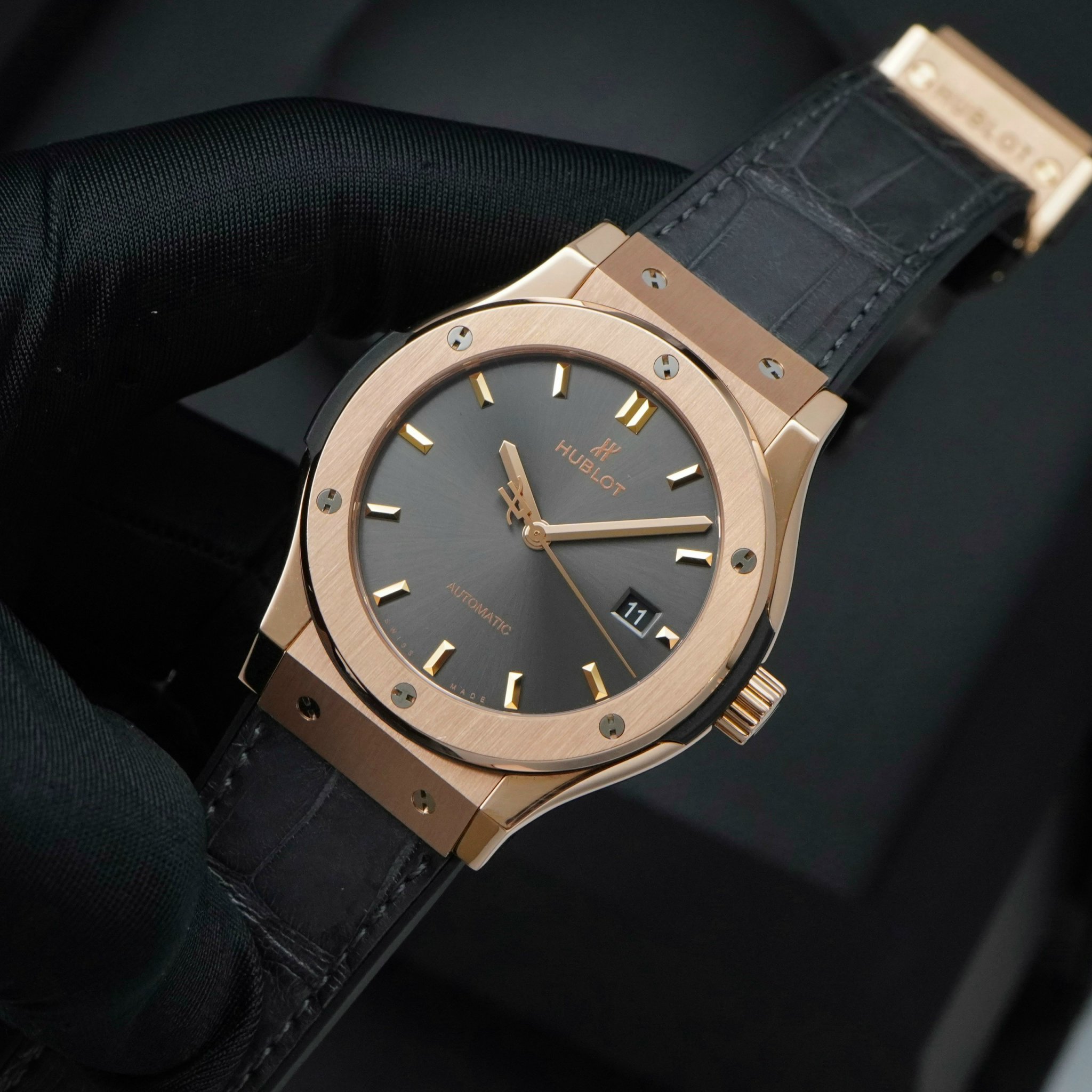 Hublot Classic Fusion 18k King Gold 42mm 542.OX.7180 (1)