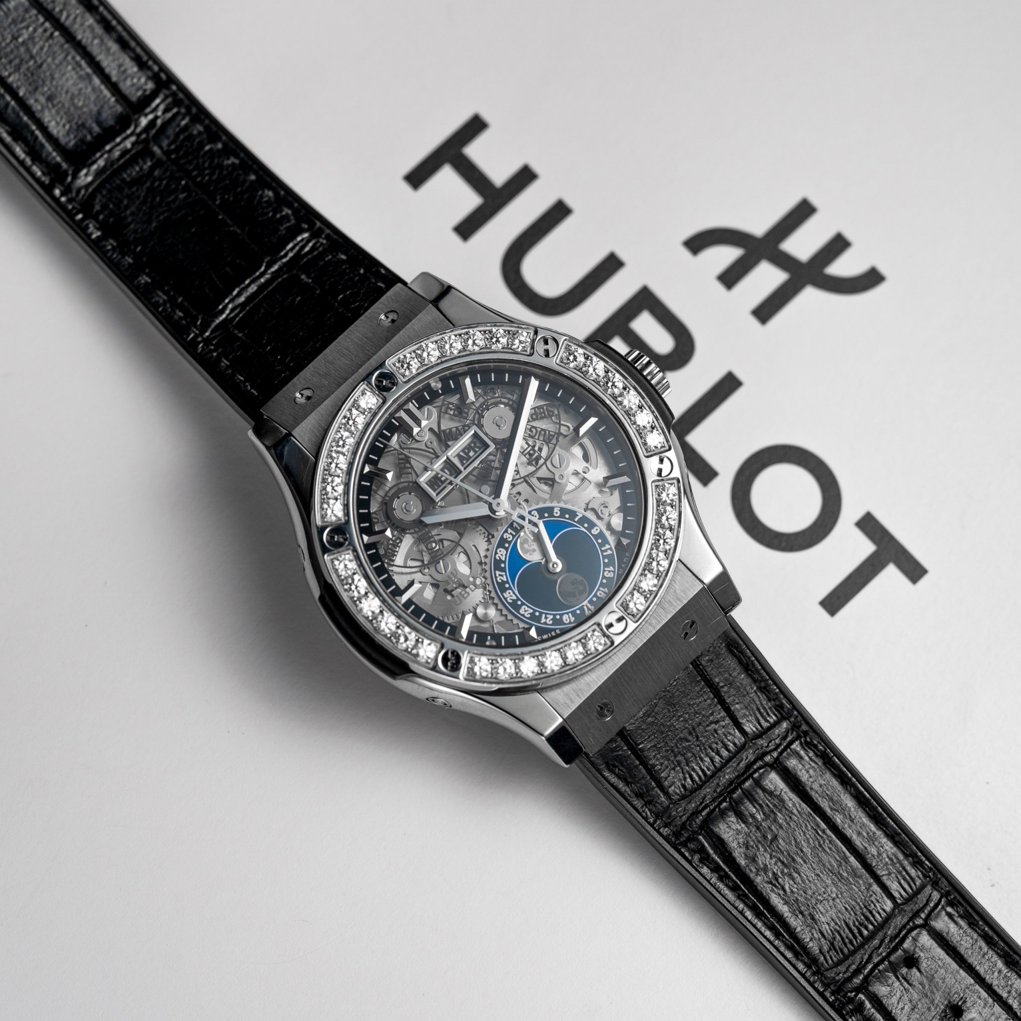 Hublot Classic Fusion Aerofusion Moonphase 547.NX.0170.LR 42mm (9)