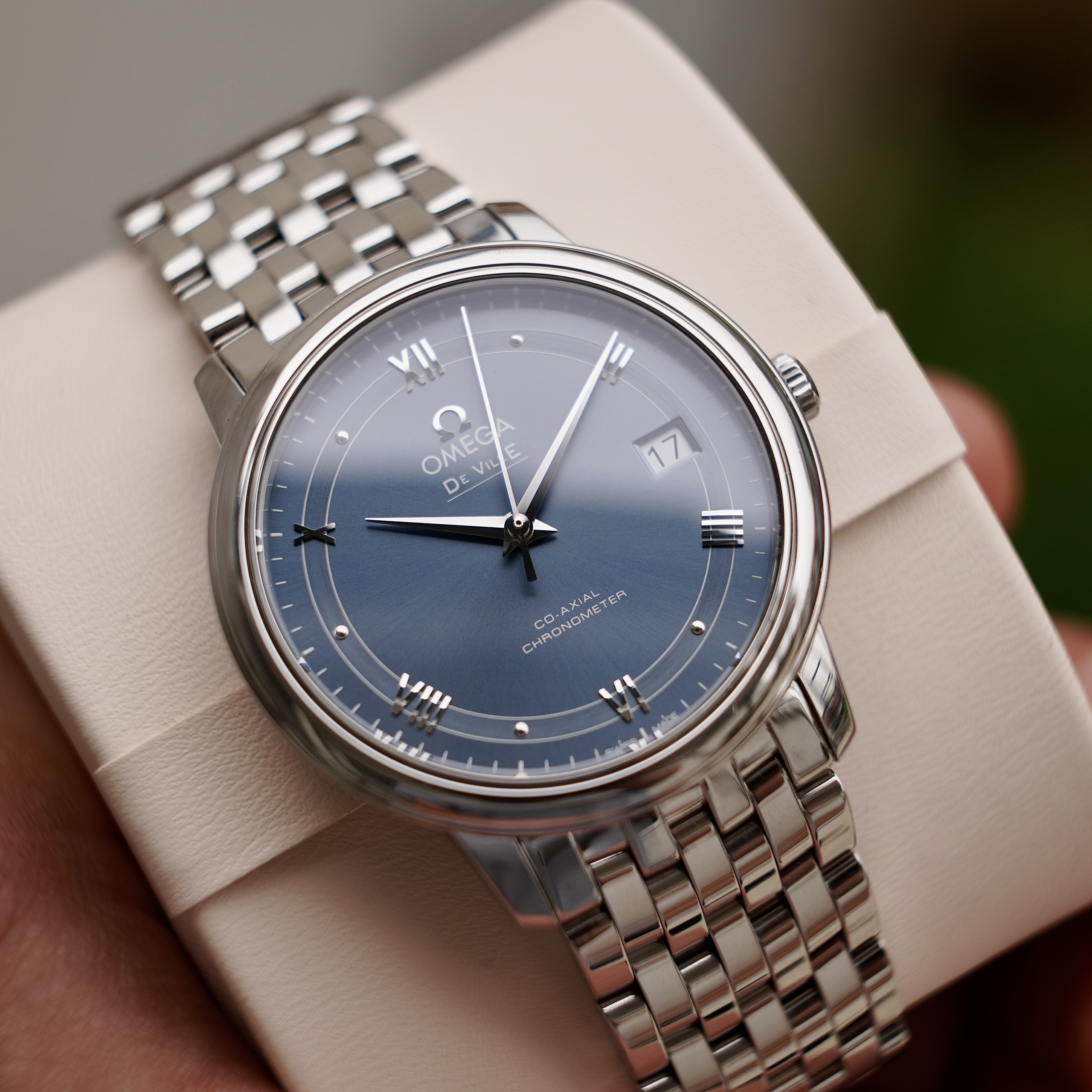 Omega De Ville Prestige Blue Dial 424.10.37.20.03 (1)