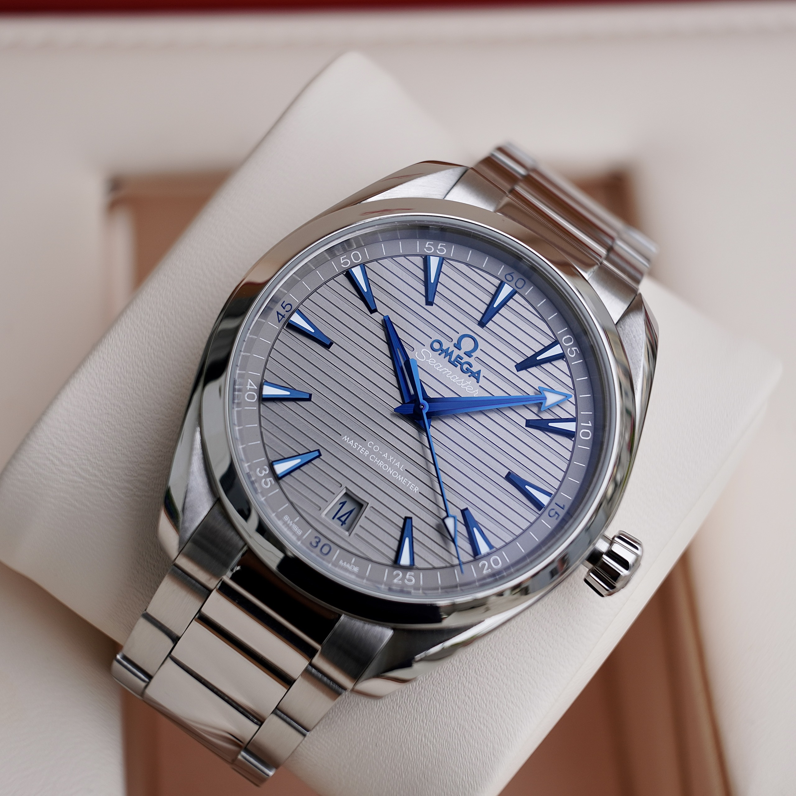 Omega Seamaster Aqua Terra 150M Co-Axial Master Chronometer 220.10.41.21.06.001 (3)