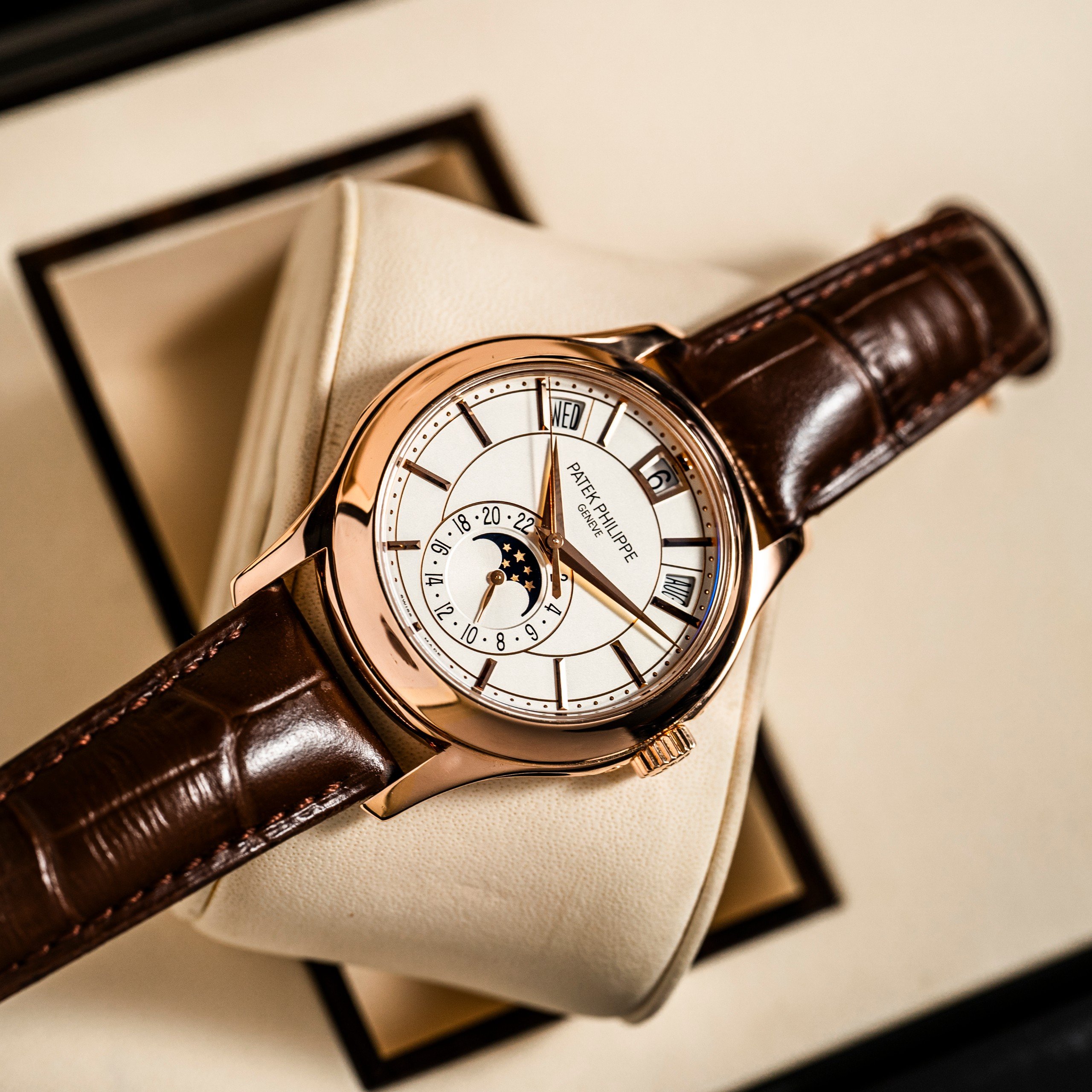Patek Philippe Complications 5205R-001 (5)