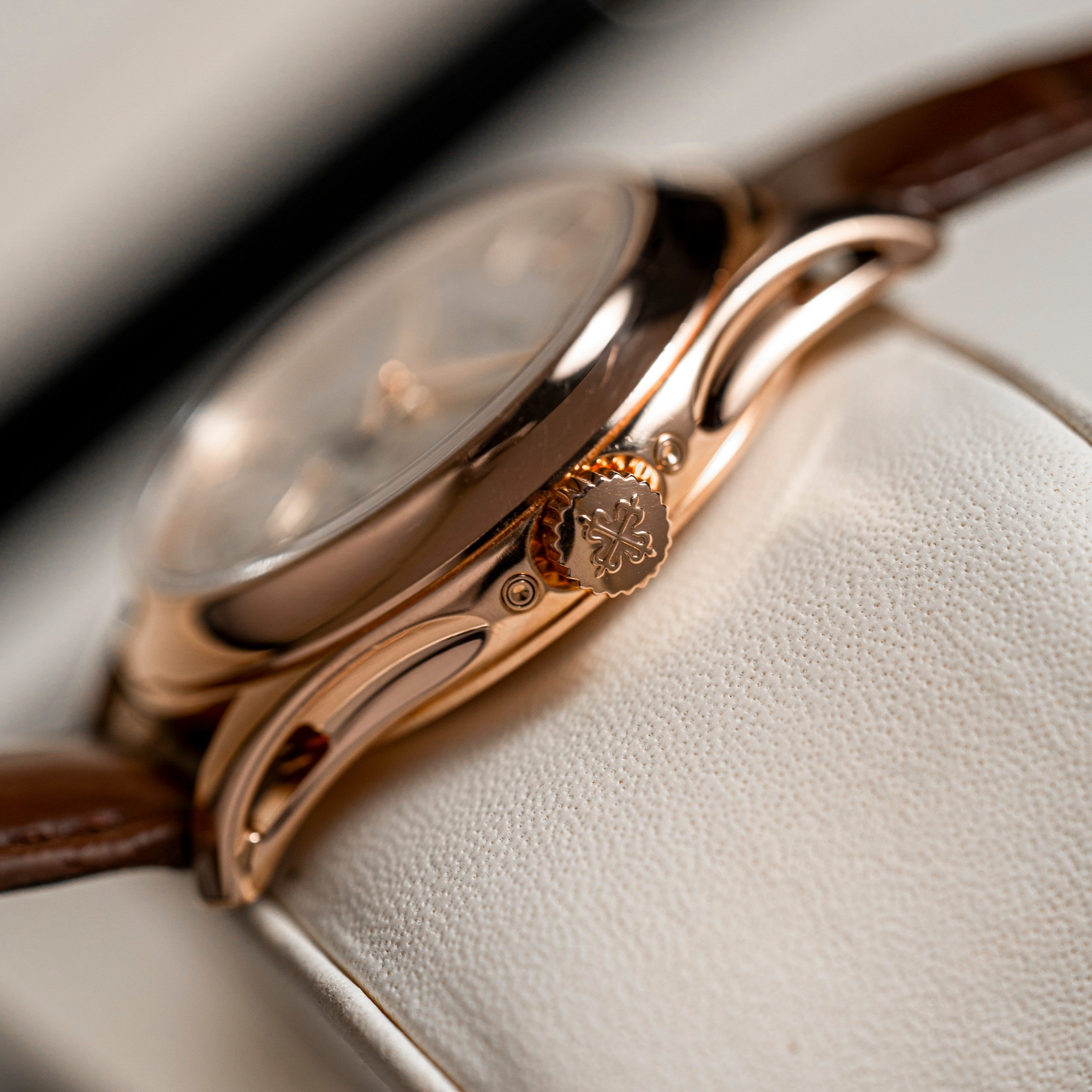 Patek Philippe Complications 5205R-001 (6)