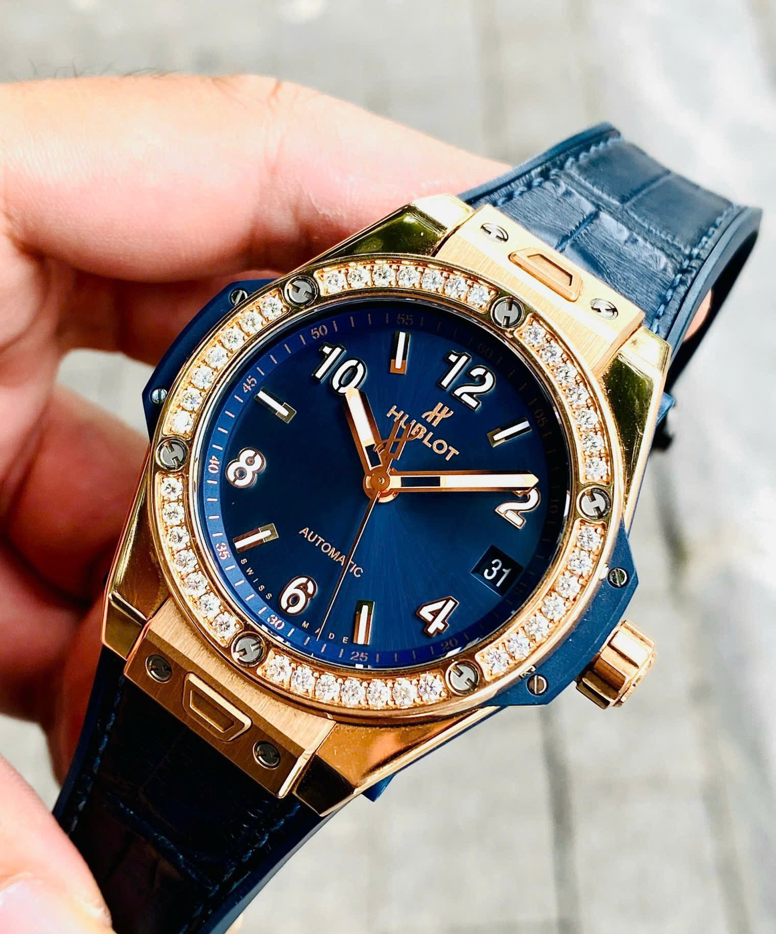Hublot Big Bang One Click King Gold Blue 39mm 465.OX.7180.LR (1)