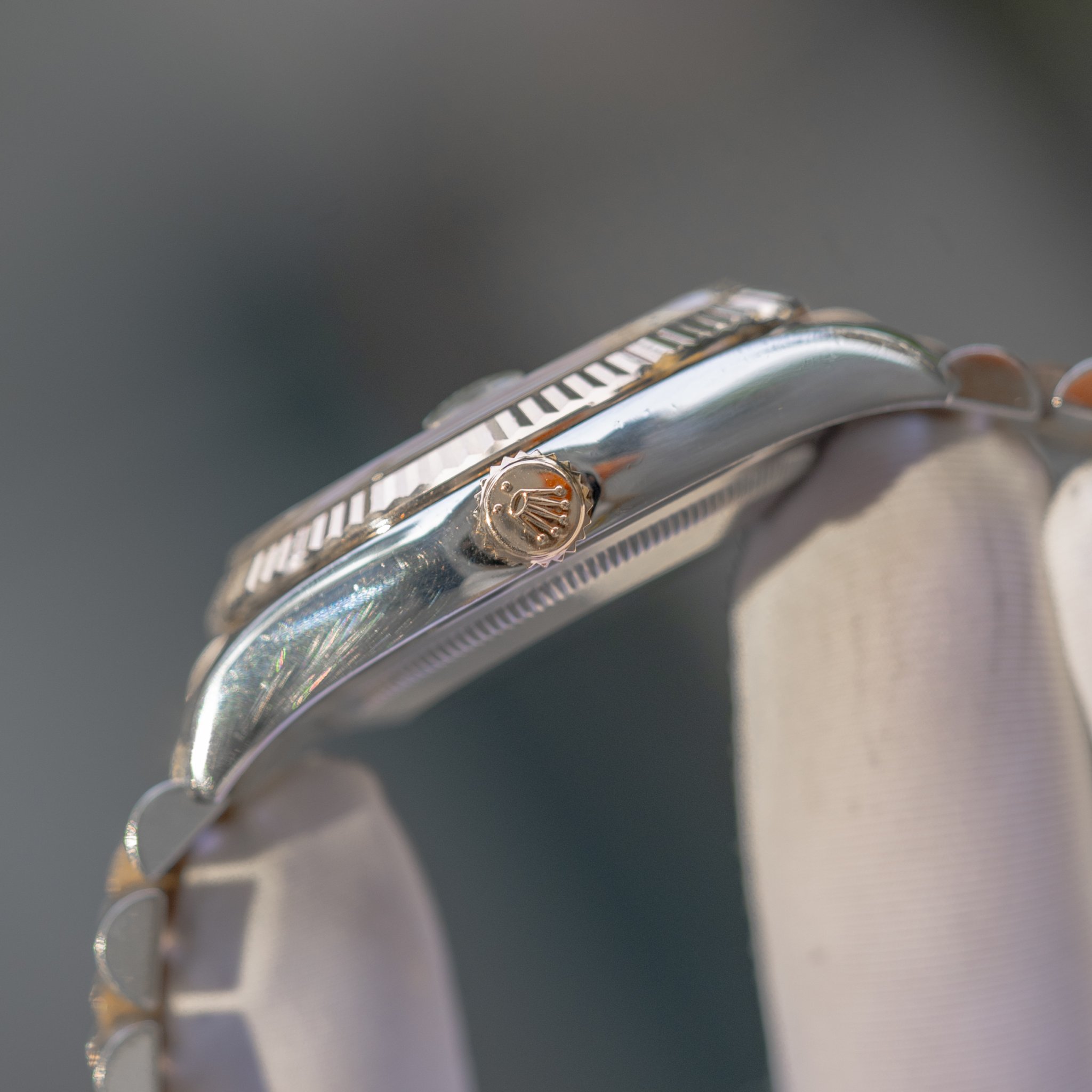 Rolex Datejust 116231 Demi Hồng Mặt Tia Xám Cọc Kim (4)