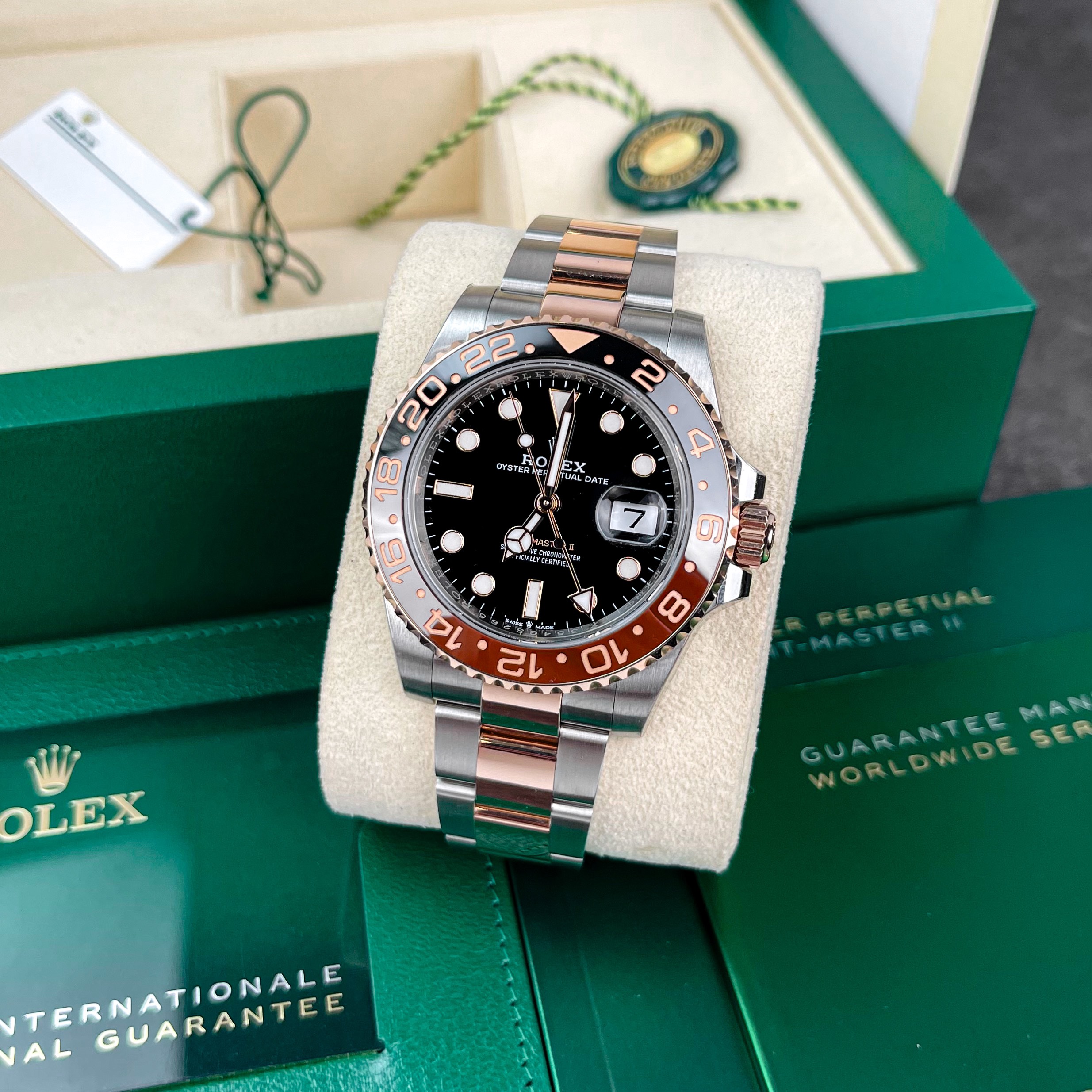 Rolex GMT Master II 126711CHNR 40mm - Rootbeer (5)