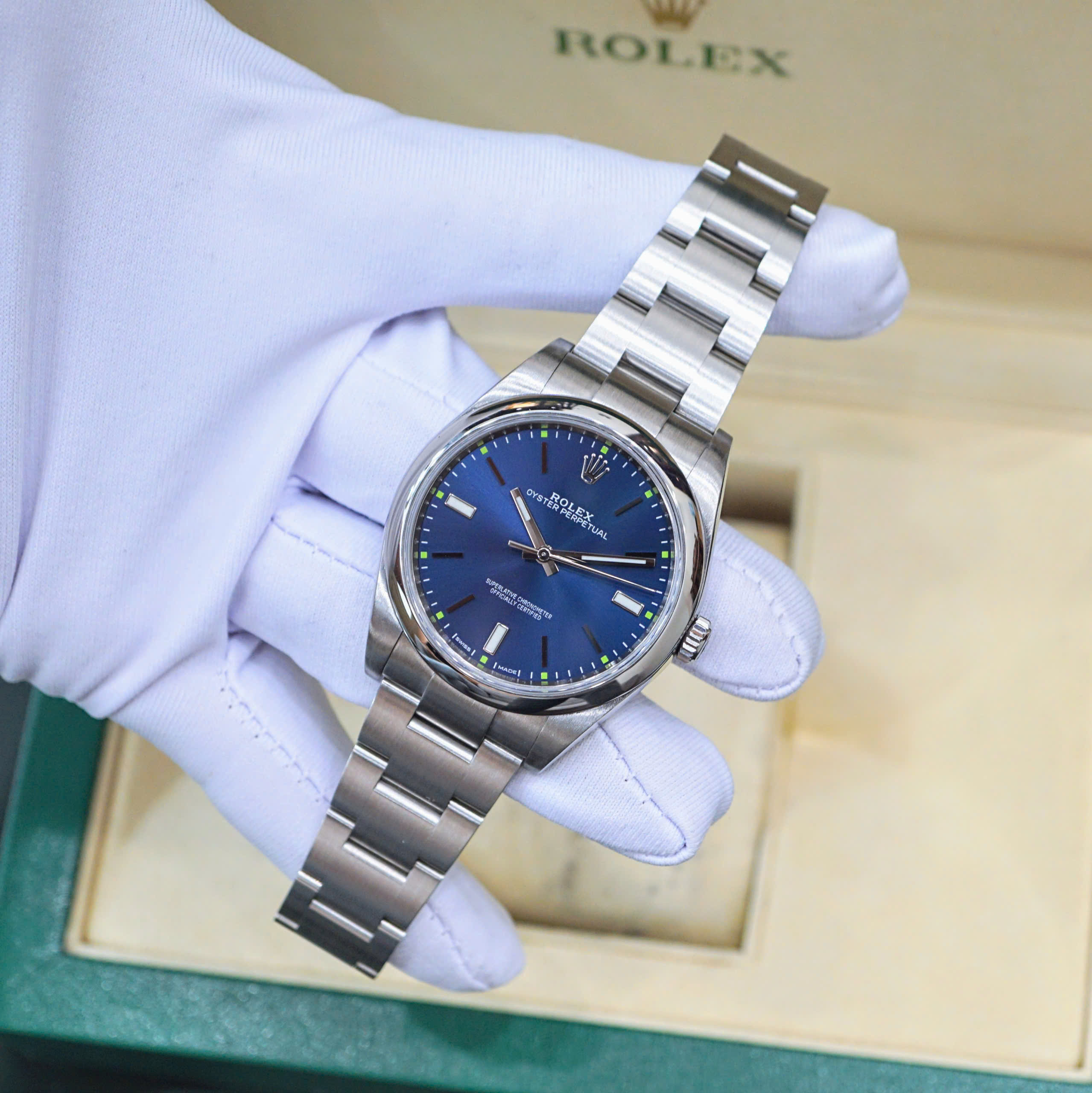Rolex Oyster Perpetual 39mm 114300 Rolex Oyster Perpetual 39mm 114300