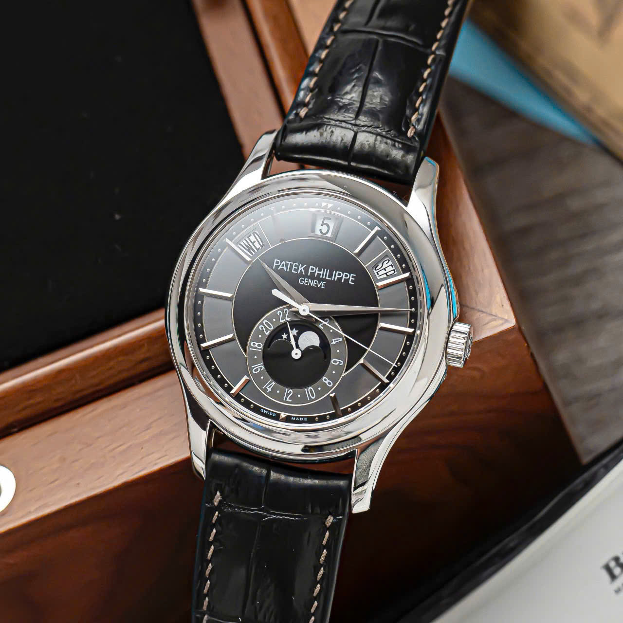 Patek Philippe Complications 40mm 5205G-010 Patek Philippe Complications 40mm 5205G-010